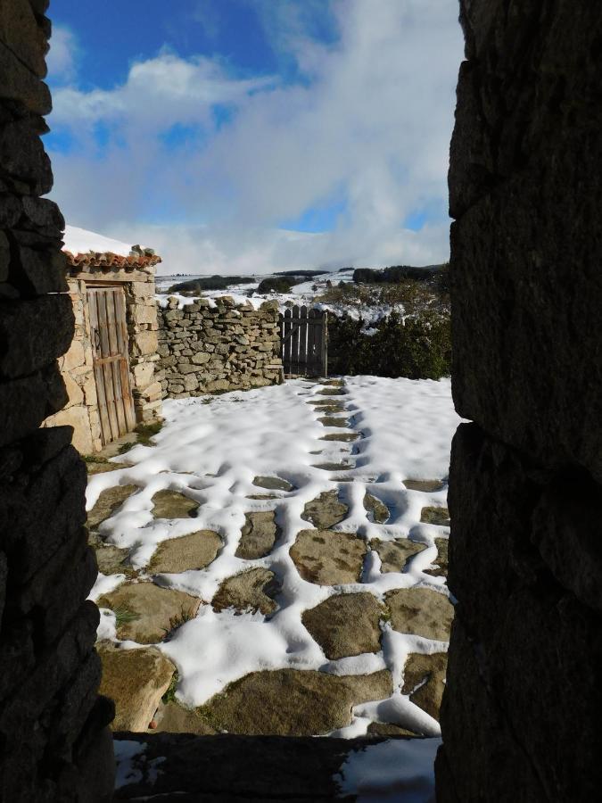 La Silla De La Reina Villa Navarredonda de Gredos Luaran gambar